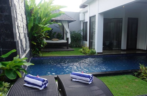 Sunset Road Villa | Beautiful private pool, villa near Seminyak