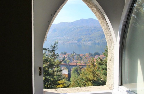 Pettenasco House | Beautiful private villa for 4 guests with patio