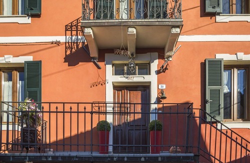 Pieve San Paolo Villa | Beautiful private villa for 6 guests with hot tub, WIFI, TV, balcony and panoramic view
