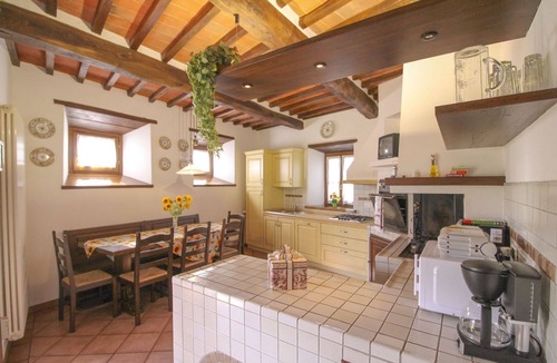 Subbiano Villa | Beautiful private villa for 10 people with A/C, private pool, WIFI and TV, close to Arezzo