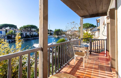 Port Grimaud Apartment | Beautiful renovated 2-room apartment in Port GrimaudSouth - WIFI