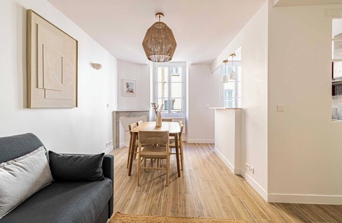 Le Suquet Apartment | Beautiful T2 in the heart of suquet - 5min beach
