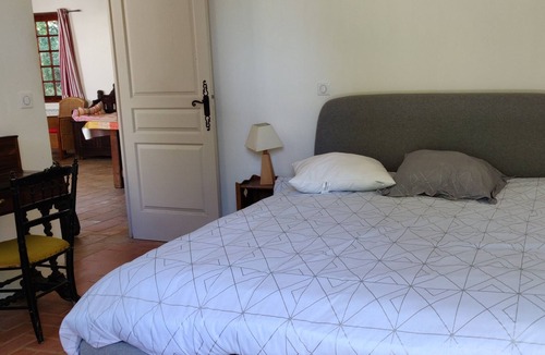 Tourrettes-sur-Loup House | Beautiful Villa 10 people - Swimming pool - Large garden - Very quiet