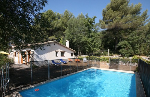 Tourrettes-sur-Loup House | Beautiful Villa 10 people - Swimming pool - Large garden - Very quiet