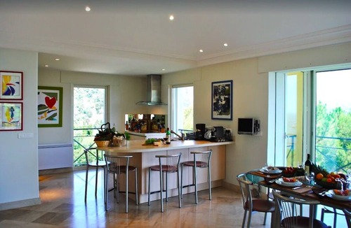 Beaulieu-sur-Mer Villa | Beautiful Villa overlooking the bay with heated pool & A/C short walk to the Sea