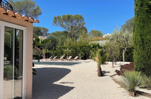 Boulouris-sur-Mer Villa | Beautiful Villa With Pool Near the Beach