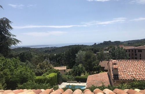 Antibes Villa | BEAUTIFUL VILLA IN ANTIBES WITH SEA VIEW, LARGE POOL AND GARDEN