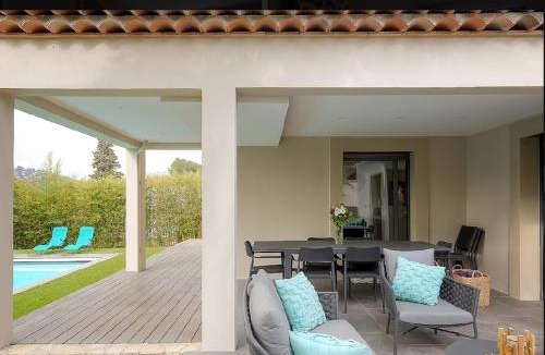 Mougins Villa | Beautiful Villa Mougins quiet heated pool