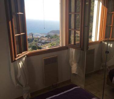 La Turbie Bed & Breakfast | Bed and breakfast ∙ 2 guests