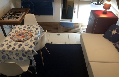 Aprilia Marittima Boat Rental | Bed & boat Lignano