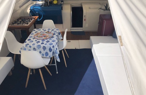 Aprilia Marittima Boat Rental | Bed & boat Lignano