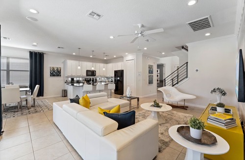 Kissimmee Resort | BELLA VIDA 577MB- 5BEDROOMS - 10 GUESTS - LAKEVIEW - AMAZING LOCATION-CLOSE TO DISNEY PARKS AND MORE