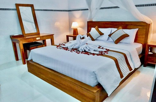 Kutuh Kaja Hotel | Belvilla Nirvana Near Monkey ForestNearCampuhan Ridge Walk
