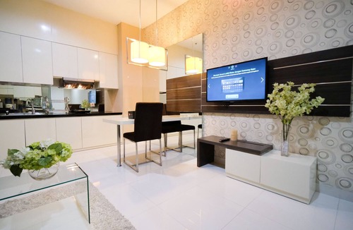 Surabaya Apartment | Best Location And Tidy 2Br Apartment At Trillium Residence