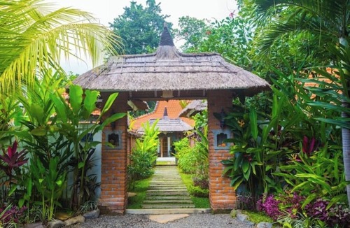 Tukad Mungga Villa | Big space-Villa 3BR-Private Pool-Tropical Garden