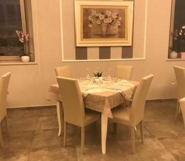 Mirabella Eclano Bed & Breakfast | Bistrot Ventidue agriturismo e B&B