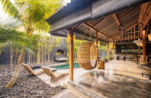 Uluwatu Villa | Black Serpent 3BR Villa w/Jacuzzi in Uluwatu