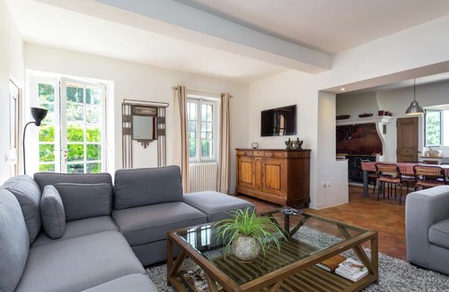 Grasse Villa | Blissful Villa in Grasse with Private Swimming Pool