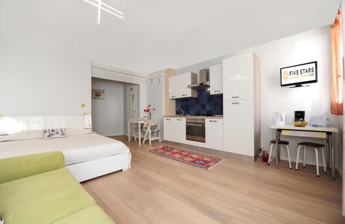 Gambetta Apartment | Blue Lagon Five Stars Holiday House