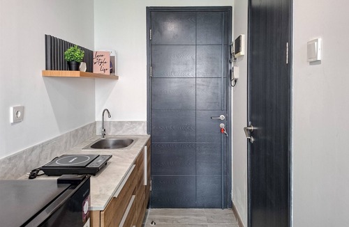 Panunggangan Utara Apartment | Blue Studio At Apartment Collins Boulevard