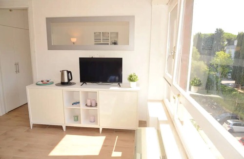 Suburbio IX Aurelio Apartment | Bogliasco Home (Aurelio)