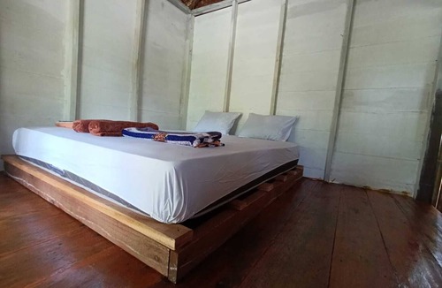 South Pagai Hostel | Bosolu Surf Camp