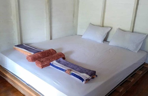South Pagai Hostel | Bosolu Surf Camp