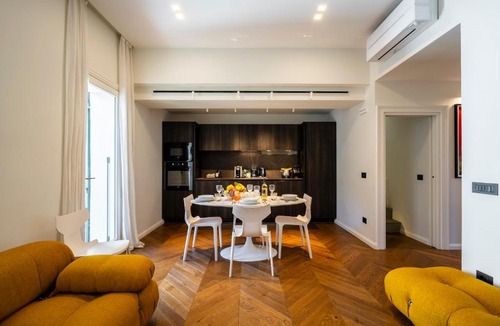 Santo Spirito Apartment | Boutique Villa "Burchiello" with terrace on Green view