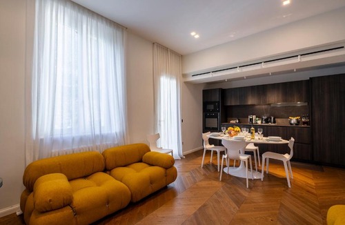 Santo Spirito Apartment | Boutique Villa "Burchiello" with terrace on Green view