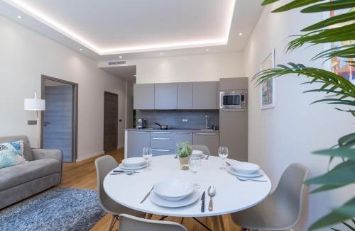 Quartier du Port Apartment | Brand New 1 Bdr Place du Pin