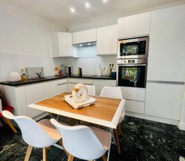 Antibes Old Town House | Brand new 2 bdr apartment in Antibes with AC and sea view