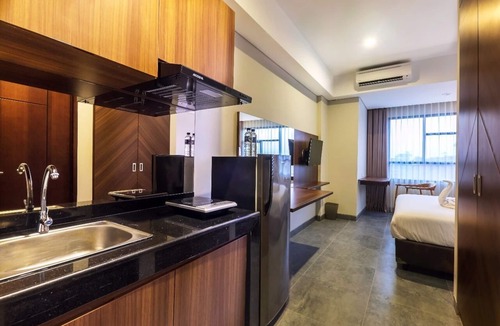 Imam Bonjol Apartment | Brand new apartment with shared pool