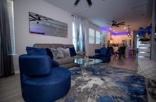 Colonialtown South House | Brand New Modern Pet Friendly Zen Home w/Private Home Theater & Hot Tub! by RedAwning