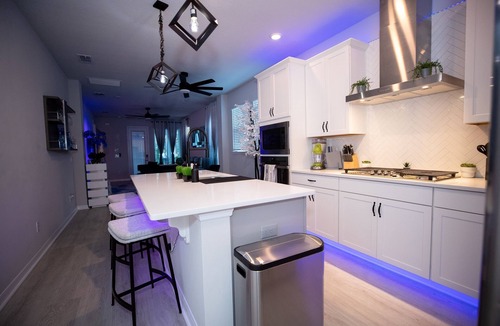 Colonialtown South House | Brand New Modern Pet Friendly Zen Home w/Private Home Theater & Hot Tub! by RedAwning