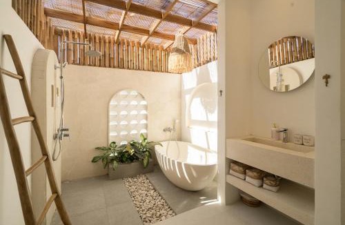 Padangsambian Klod Villa | Brand New Villa 2BR with Private Pool near Seminyak by BaliSuperHost