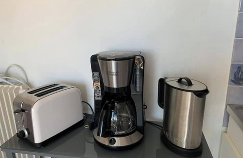Saint-Roch Apartment | Bright air-conditioned studio in the heart of Nice's St Roch district