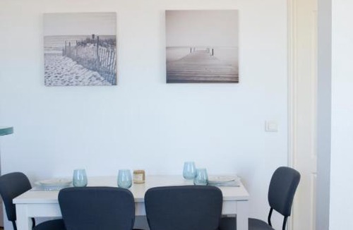 La Californie Apartment | Bright Apartment with Sea View
