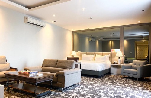 Probolinggo Hotel | Bromo Park Hotel Probolinggo