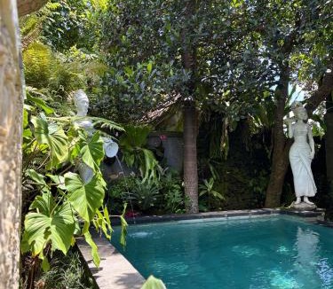 Kutuh Kaja Villa | Bumbung Sari Villa
