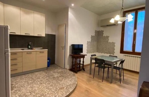 Dorsoduro Apartment | Ca' Santa Marta Apartment