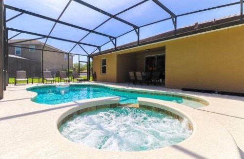 Calabria Villa | CA9109SC 5 bedrooms pool and spa villa
