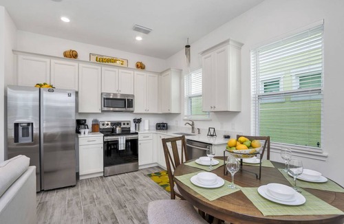 West Kissimmee Cottage | Cabin ∙ 2 bedrooms ∙ 6 guests