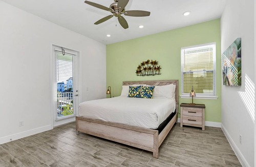 West Kissimmee Cottage | Cabin ∙ 2 bedrooms ∙ 6 guests