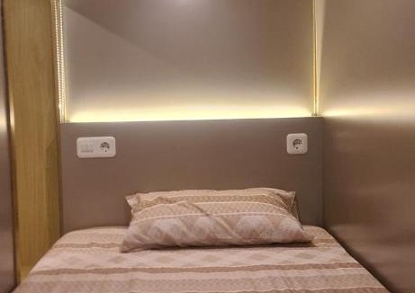 Bandung Hotel | CaiPods Backpacker Hostel by G10 Guest House Bandung