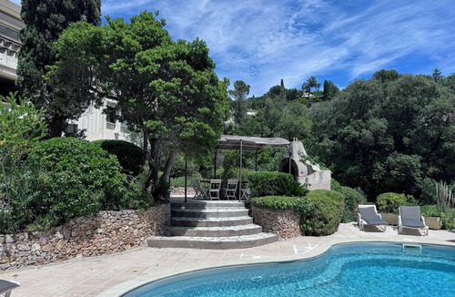 Les Issambres Villa | Californian-type villa with luxurious furnishings