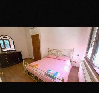 Stiava House | Camera in villa con piscina