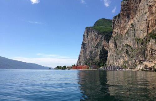 Campione del Garda Hostel | Campione Univela Rooms & Beds - Private Beach