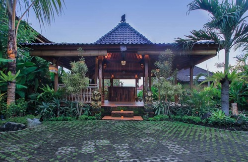 Sayan Villa | Candy Beautiful Two Bedroom Pool Villa