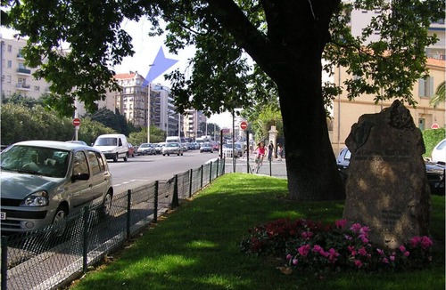 Cannes Apartment | CANNES 2 pers studio Near Croisette + beaches, Airconditioned + WIFI