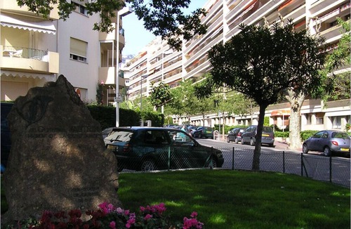 Cannes Apartment | CANNES 2 pers studio Near Croisette + beaches, Airconditioned + WIFI